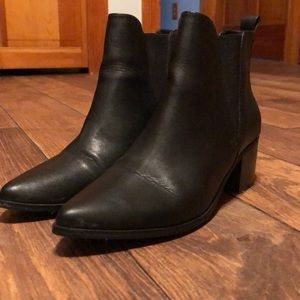 Pointy toe black ankle boots
